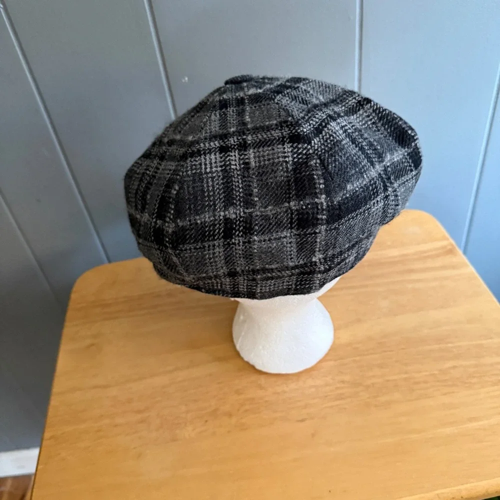 Wigens Swedish Wool Plaid Newsboy Cap Grey Sz 62 XXL Flat Hat Ivy Dark Academia